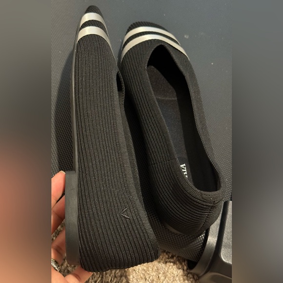 Viviai black Flats with silver stripes size 43 NWOT - Picture 7 of 7